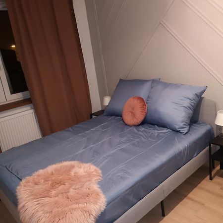 Apartament Przy Uniwersytecie Kopcinskiego 15 Apartment Lodź Bagian luar foto