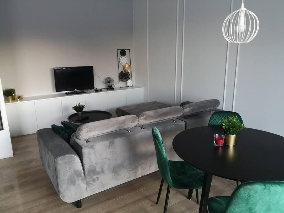 Apartament Przy Uniwersytecie Kopcinskiego 15 Apartment Lodź Bagian luar foto